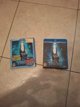TRON LEGACY Blu-ray + Disney E-Copy