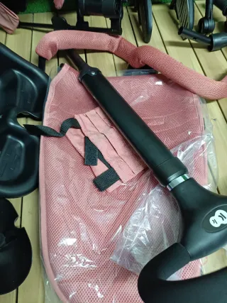 Triciclo Kinderkraft Aveo Plegable Rosa hasta 25Kg