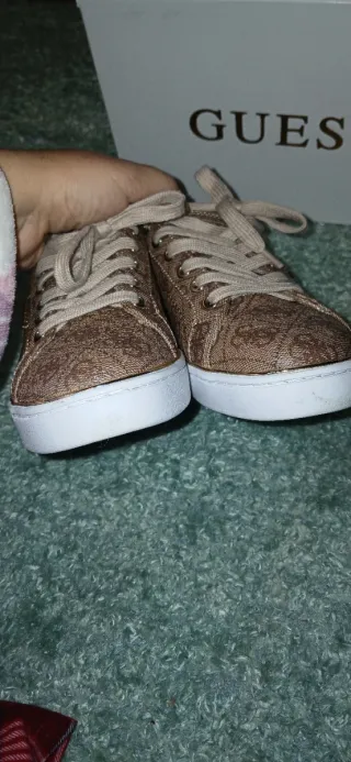 Tênis Guess Originais Castanho Dourado 38