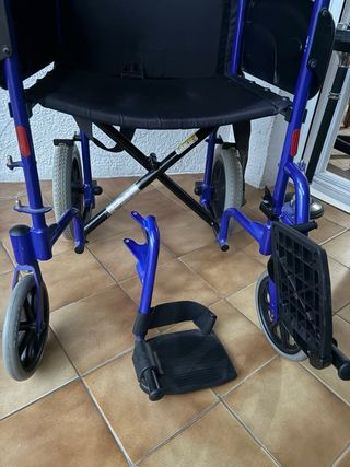 Silla de ruedas con cogín