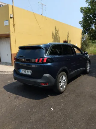 PEUGEOT 5008 7-Plazas 1,6HDi 120cv