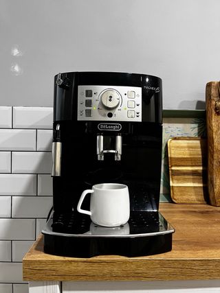 Cafetera espresso Delonghi Magnifica S Automática