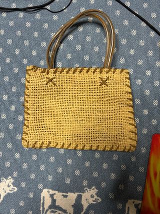 Borsetta in paglia con manici