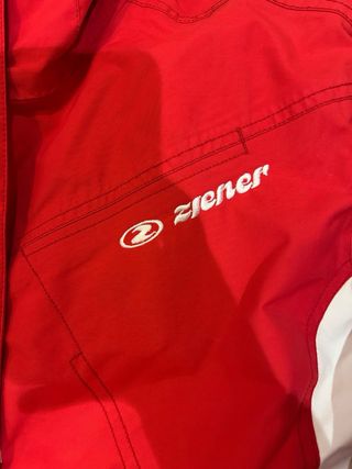 Chaqueta esquí impermeable roja y blanca