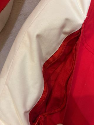 Chaqueta esquí impermeable roja y blanca