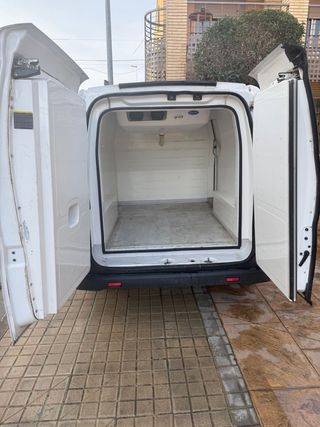 Furgoneta frigorifica