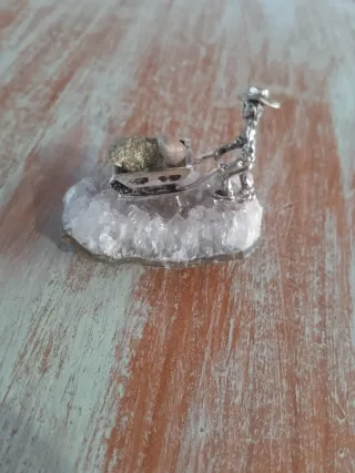 Amatista con minero y carrito