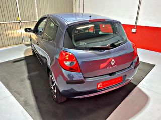 Renault Nuevo Clio Authentique 1.2 16v 75cv 3p. eco2
