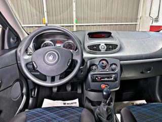 Renault Nuevo Clio Authentique 1.2 16v 75cv 3p. eco2