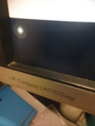 Monitor HP Compaq LA2205wg Negro