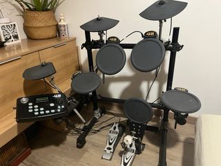 Batería Electrónica marca DB Percussion