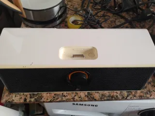 Altavoz iPod Logitech Blanco y Negro