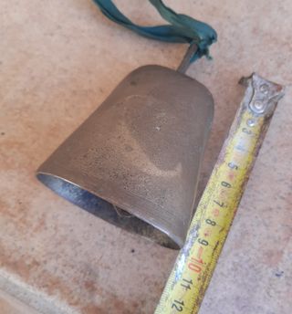 OFERTA. 2 antiguos Cencerros. vintage