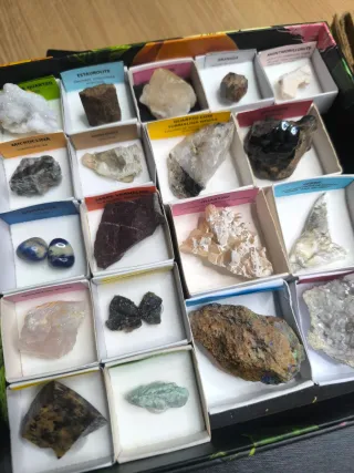 Conjunto 19 minerais