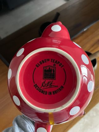 Tetera Globe Teapot Roja Lunares Blancos