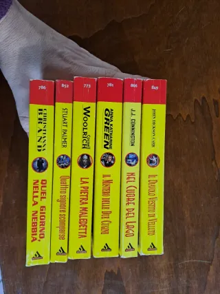 Set 6 libri vintage classici gialli Mondadori