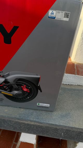 Patinete Eléctrico Semi nuevo con 246 km