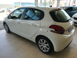 Peugeot 208 2017
