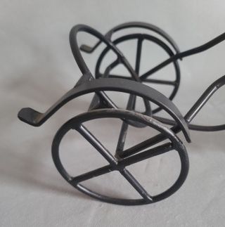 Portabotellas en forma de Bicicleta, en Metálico.