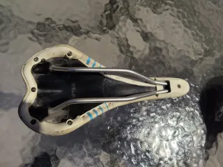 Sillín de Bici MONDKRAKEN Blanco/Azul