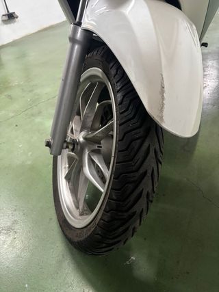 Piaggio Medley 125 ABS Marrón/Blanco