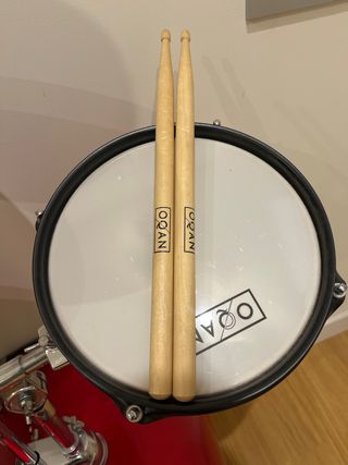 Batería infantil OQAN roja