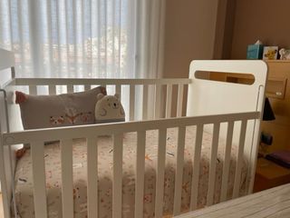 Cuna de bebé blanca Micuna