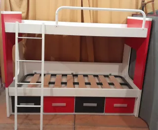 Litera juvenil con cajones, armario y escritorio