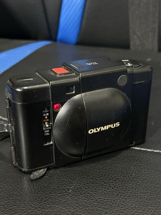 Olympus XA Cámara Analógica Negra