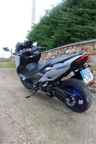 Yamaha TMAX 560