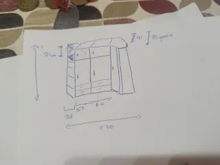 Armario esquinero de madera