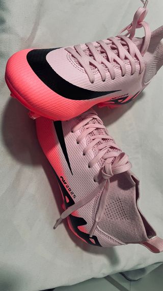 Botas de fútbol 2025 Rosa talla 34