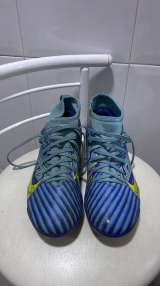 Botas Fútbol Nike Mercurial KM Niño T.38