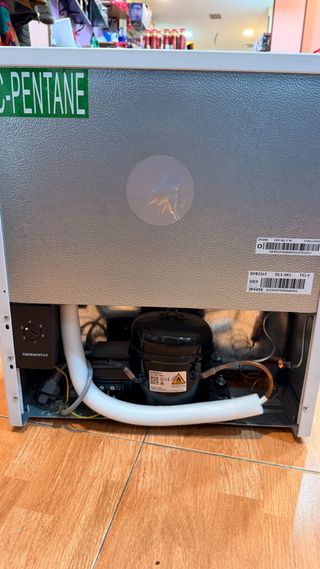 Mini nevera OK. OFK 061 F W