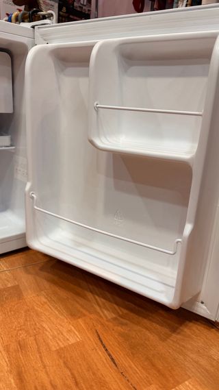 Mini nevera OK. OFK 061 F W