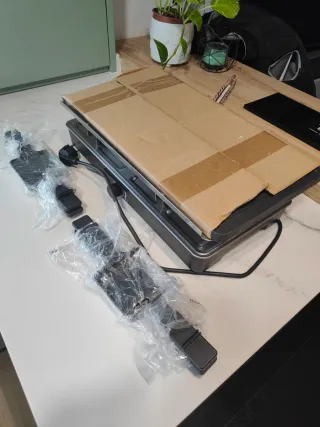 Plancha de piedra 1400W con 8 bandejas