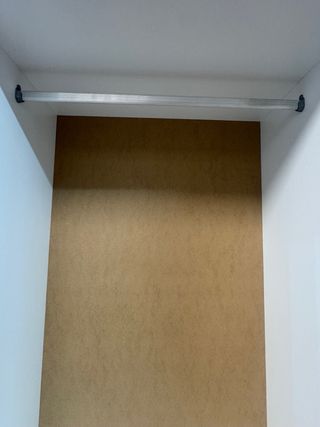 Armario corredero blanco con espejo