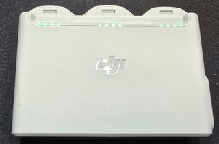 Cargador DJI NEO + 3 Baterías