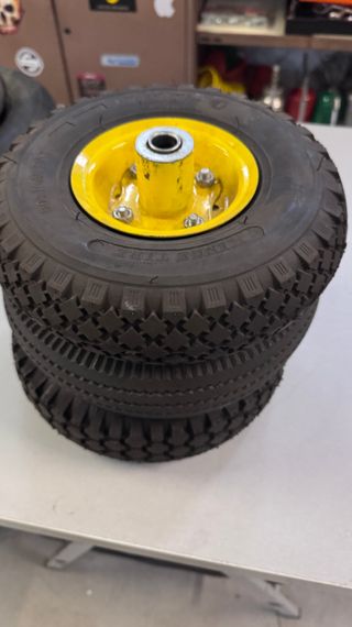 Conjunto de Rodas e Câmaras de Ar