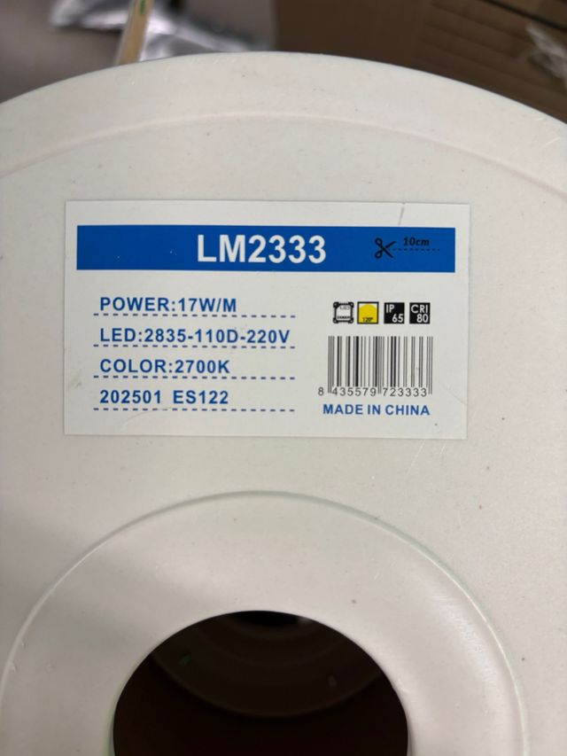 Tira LED 9m 17W/M 2835-110D-220V