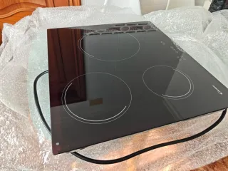 Placa Vitrocerámica Candy CH63CC Nueva