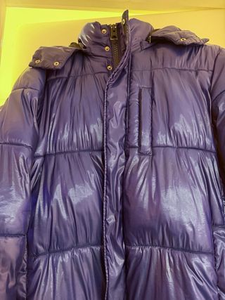 Plumífero Guess largo medio azul