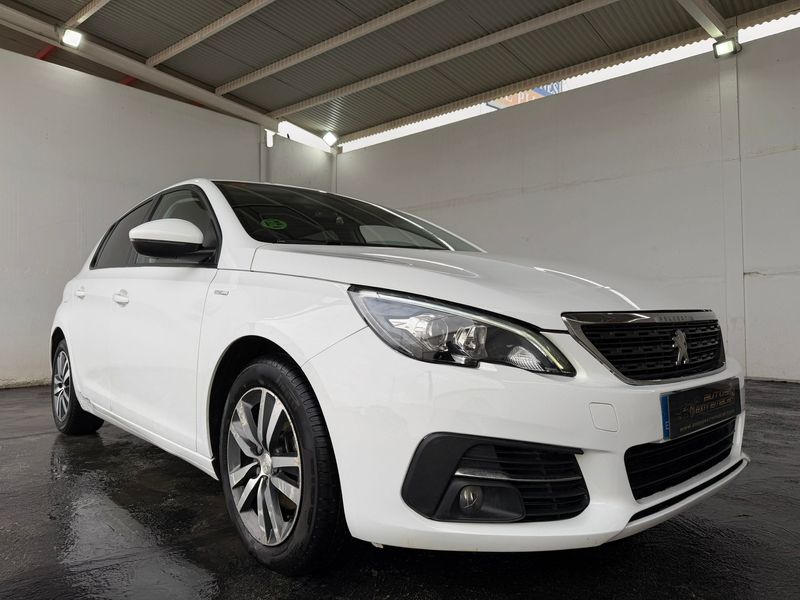 Peugeot 308 2021, foto 3