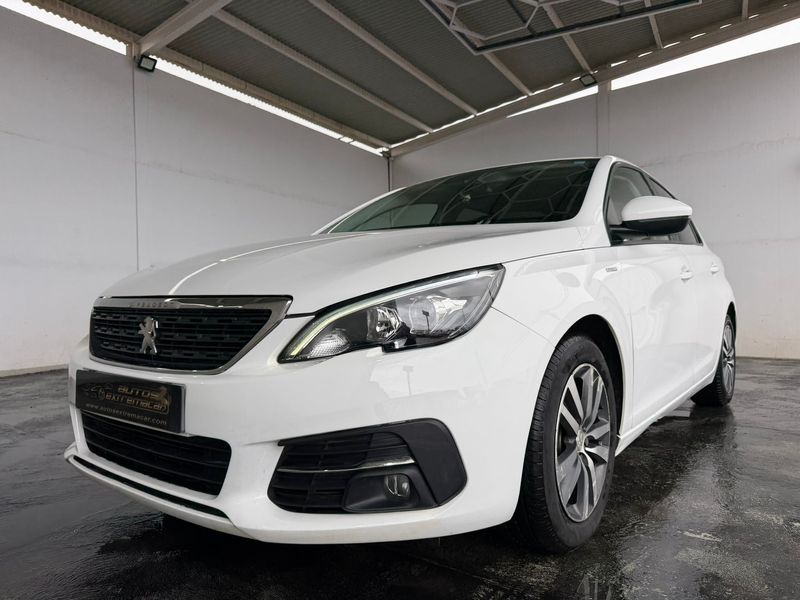Peugeot 308 2021, foto 4