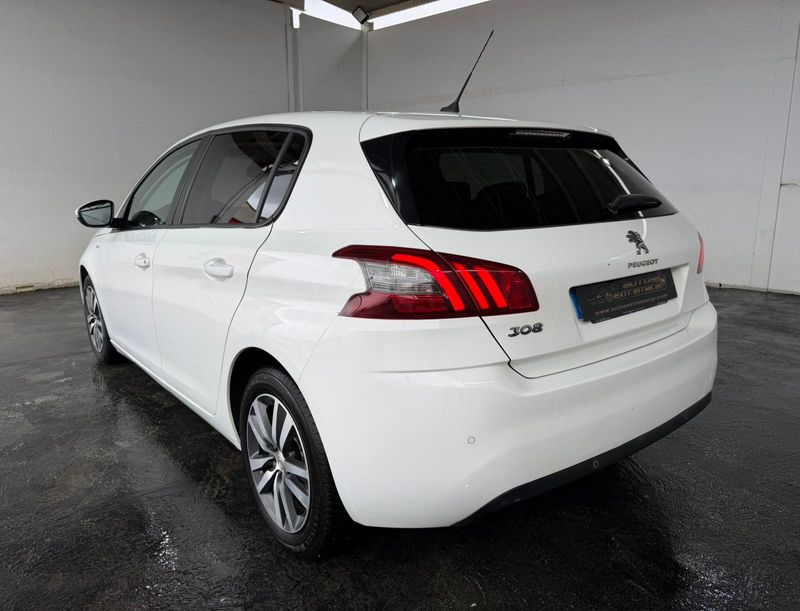 Peugeot 308 2021, foto 7