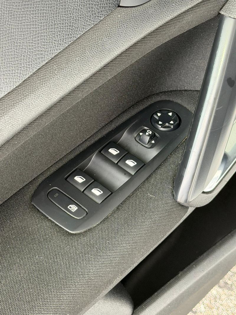 Peugeot 308 2021, foto 22