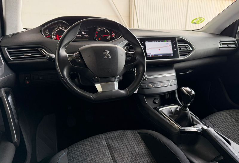 Peugeot 308 2021, foto 27
