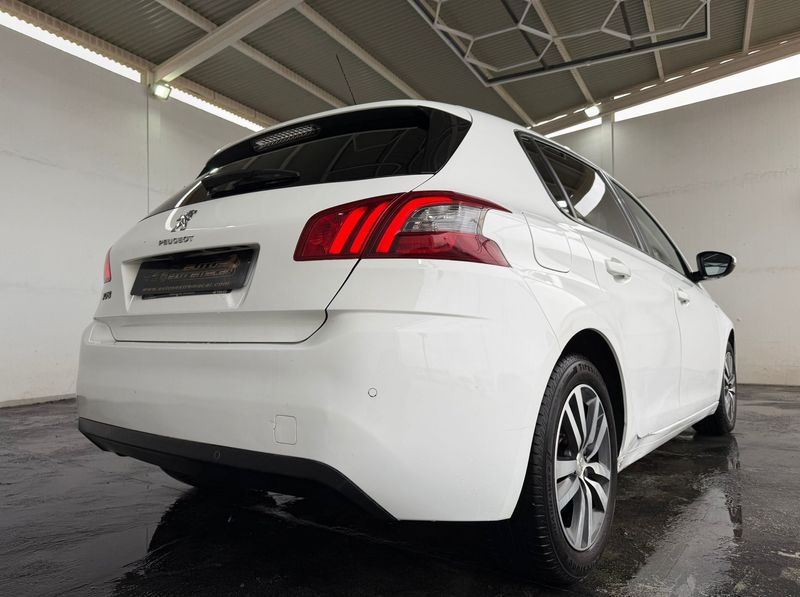 Peugeot 308 2021, foto 26