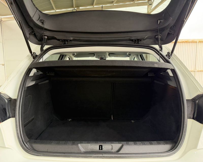 Peugeot 308 2021, foto 37