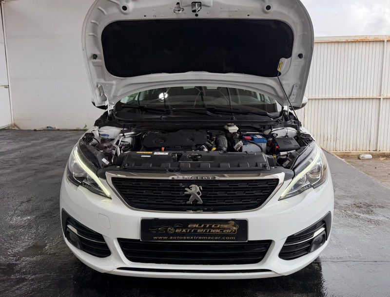 Peugeot 308 2021, foto 39